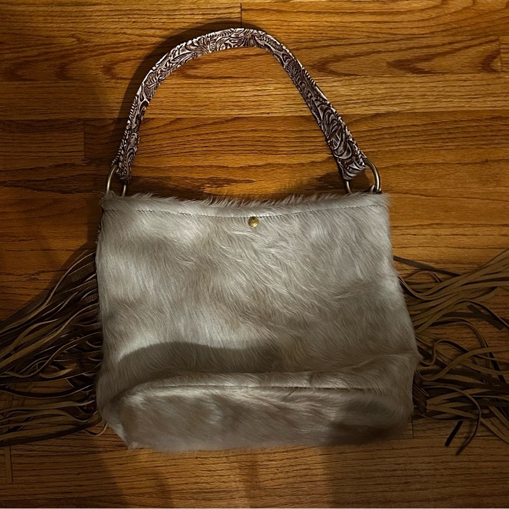 Wild Goose company cowhide and leather shoulder Bucket bag tote w Fringe - Picture 3 of 10